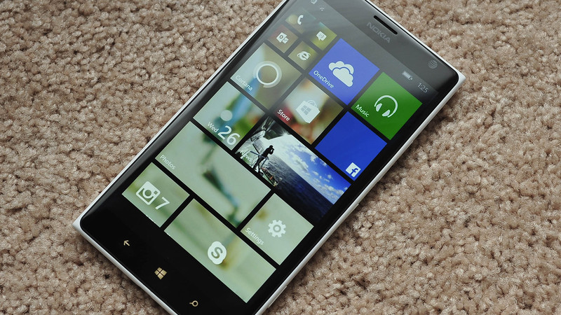 Пользователи жалуются на недоступность Windows Store на Windows Phone