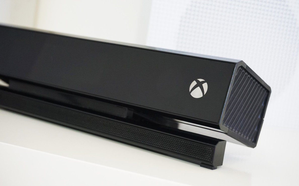 Microsoft прекратила производство адаптеров Kinect для Xbox One S и Xbox One X