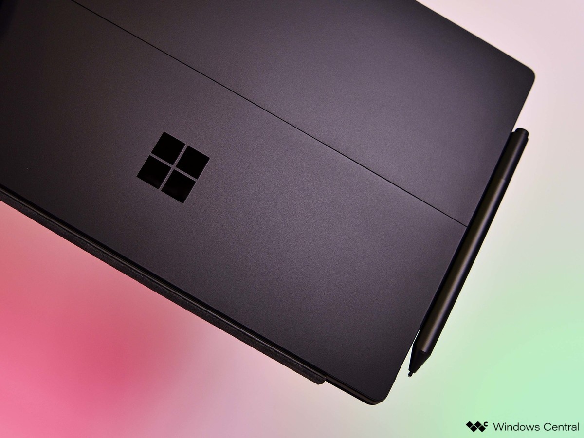 Утекла информация о возможных конфигурациях Surface Pro 7